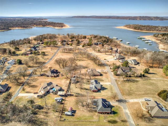 476 N Spinnaker Run, Stigler, OK 74462