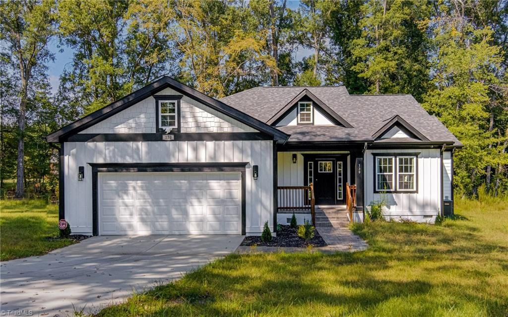 130 Steeple Chase Road, Greensboro, NC 27406