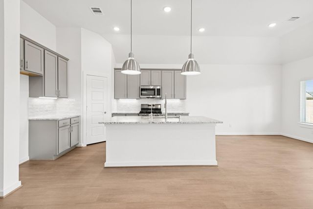 32215 Sunbeam Drive, Fulshear, TX 77441