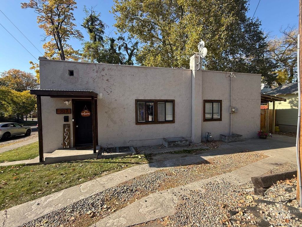 307 8th Avenue, Lewiston, ID 83501 photo 2