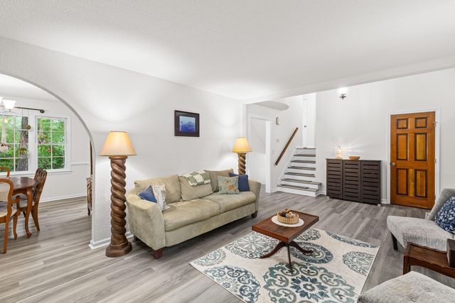 111 Seven Oaks Lane, Summerville, SC 29485