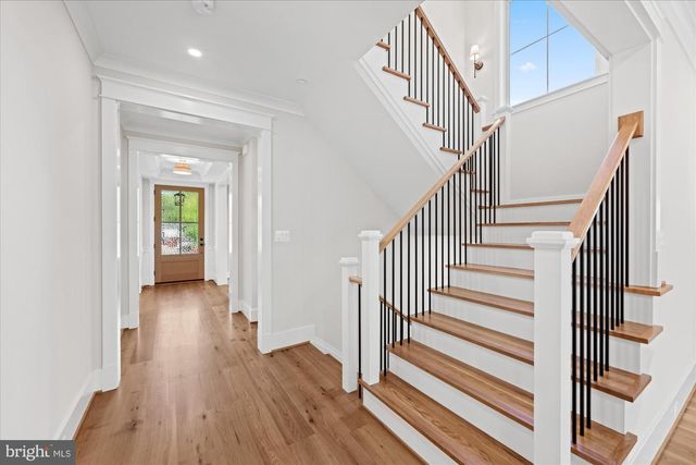 5904 GREENTREE RD, Bethesda, MD 20817