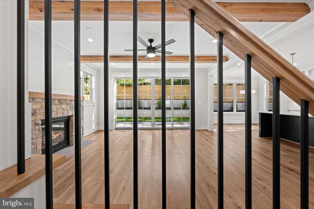 5904 GREENTREE RD, Bethesda, MD 20817