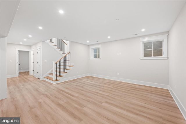 5904 GREENTREE RD, Bethesda, MD 20817