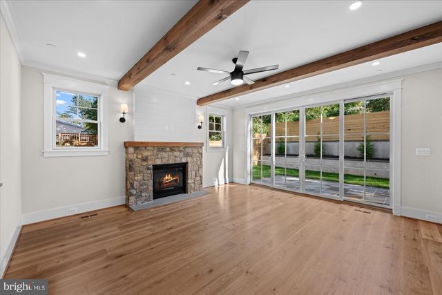 5904 GREENTREE RD, Bethesda, MD 20817