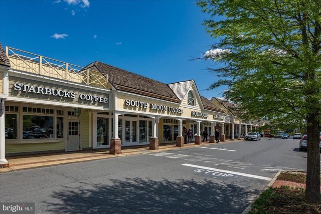 5904 GREENTREE RD, Bethesda, MD 20817