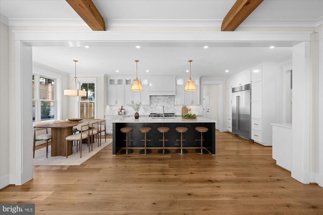 5904 GREENTREE RD, Bethesda, MD 20817