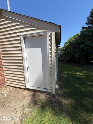 1303 Woodgreen Road, Tarboro, NC 27886