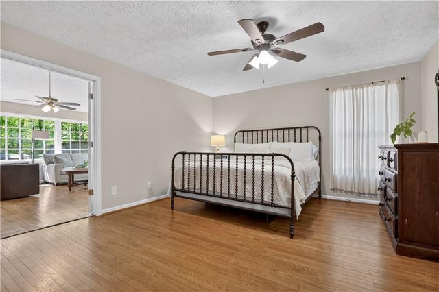 226 Watkins Glen Drive NE, Kennesaw, GA 30144