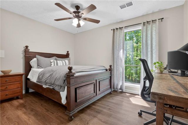 226 Watkins Glen Drive NE, Kennesaw, GA 30144