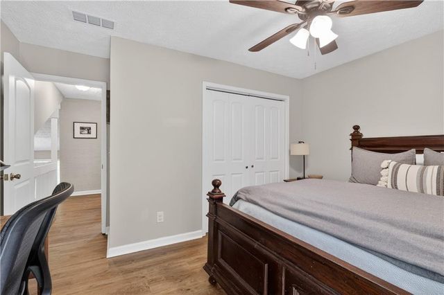 226 Watkins Glen Drive NE, Kennesaw, GA 30144