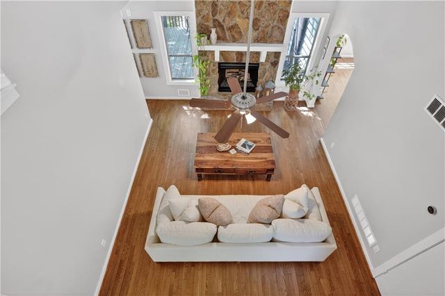 226 Watkins Glen Drive NE, Kennesaw, GA 30144