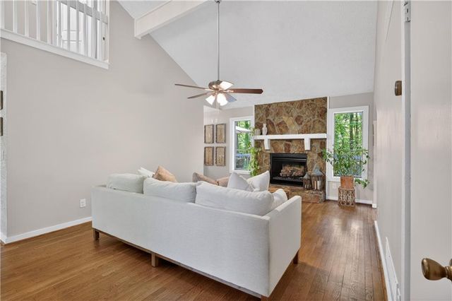226 Watkins Glen Drive NE, Kennesaw, GA 30144