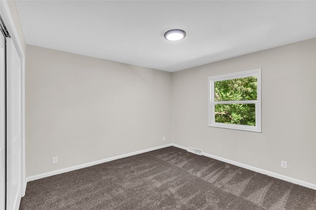 713 47th Street, West Des Moines, IA 50265