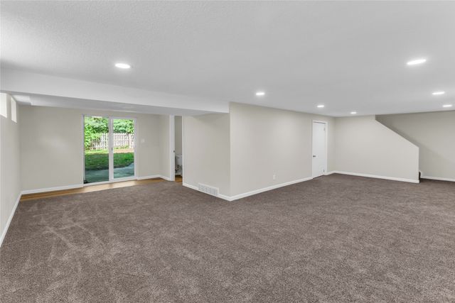 713 47th Street, West Des Moines, IA 50265