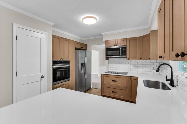 713 47th Street, West Des Moines, IA 50265