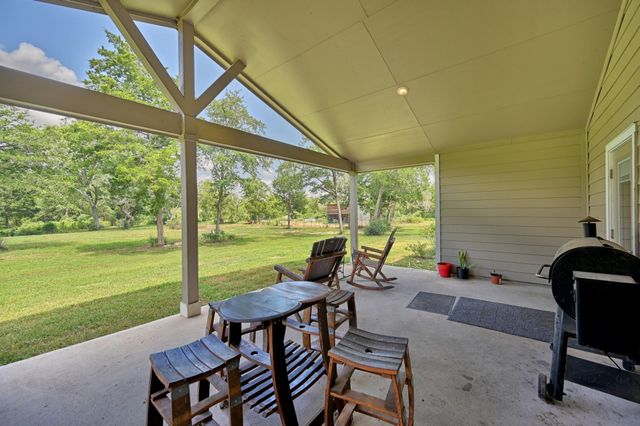 2612 Tiemann Road, New Ulm, TX 78950