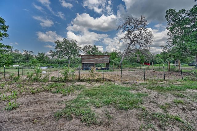 2612 Tiemann Road, New Ulm, TX 78950