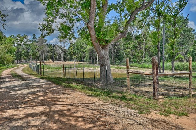 2612 Tiemann Road, New Ulm, TX 78950