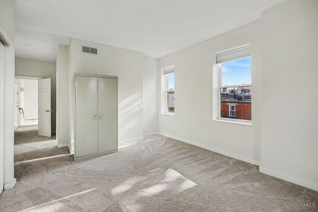 427 Hopkins Street, Cincinnati, OH 45203