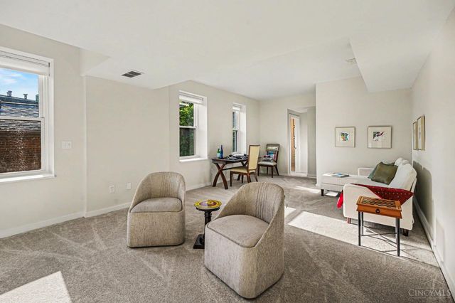 427 Hopkins Street, Cincinnati, OH 45203