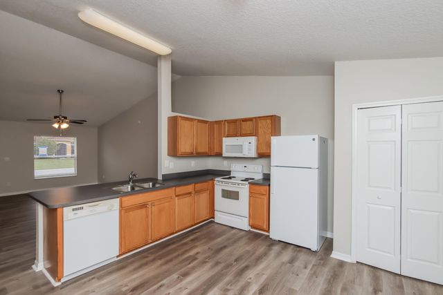 1306 Alcazar Street SE, Palm Bay, FL 32909