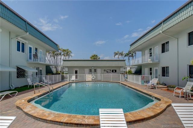 121 Wettaw Lane 116, North Palm Beach, FL 33408