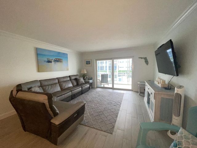 121 Wettaw Lane 116, North Palm Beach, FL 33408