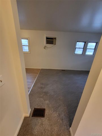 1155 Lakeview Street, Waterford Charter Township, MI 48328