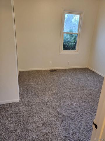 1155 Lakeview Street, Waterford Charter Township, MI 48328