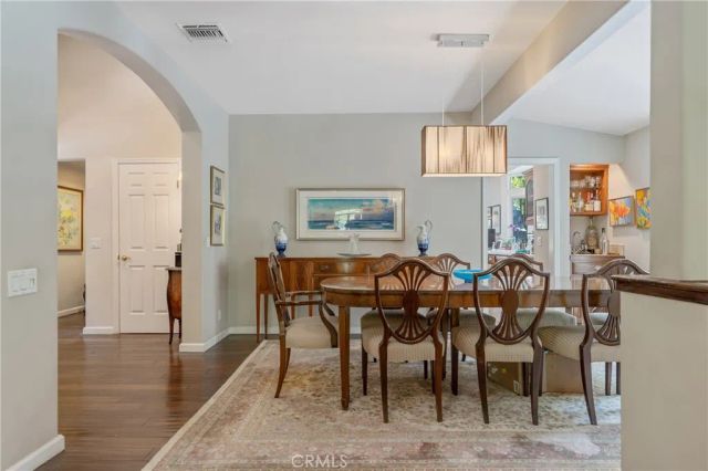 3818 Hayvenhurst Avenue, Encino, CA 91436