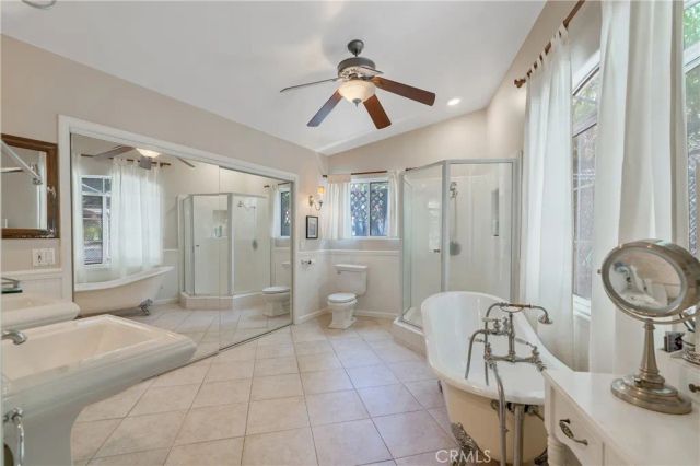 3818 Hayvenhurst Avenue, Encino, CA 91436