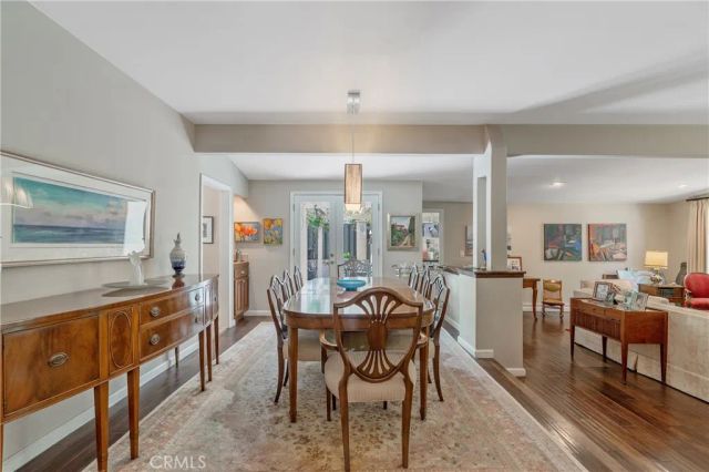 3818 Hayvenhurst Avenue, Encino, CA 91436