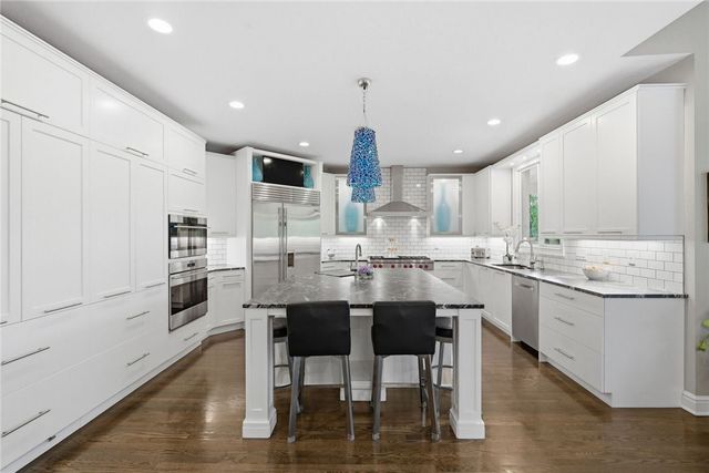 1807 Willow Oak Dr, Franklin Park, PA 15090