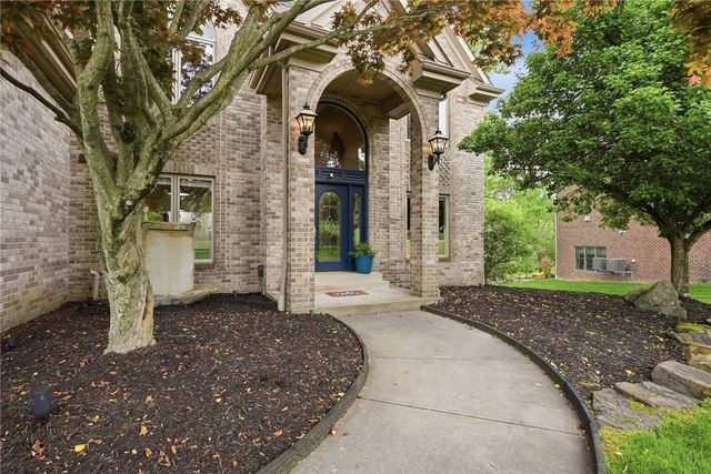1807 Willow Oak Dr, Franklin Park, PA 15090