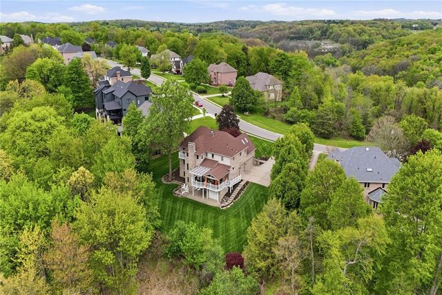 1807 Willow Oak Dr, Franklin Park, PA 15090