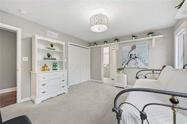1807 Willow Oak Dr, Franklin Park, PA 15090