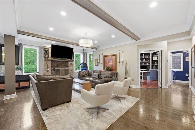 1807 Willow Oak Dr, Franklin Park, PA 15090