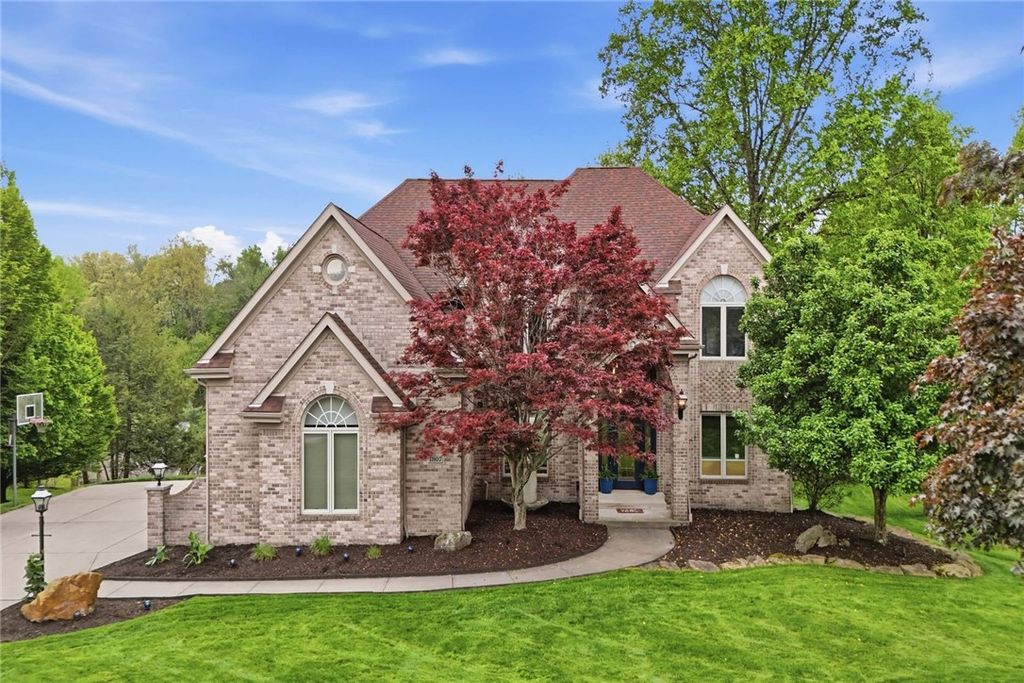 1807 Willow Oak Dr, Franklin Park, PA 15090