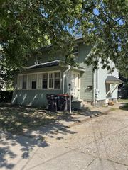 1750 Berkley Avenue, Wyoming, MI 49509
