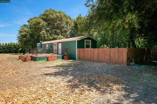 60 Hampton Road, Martinez, CA 94553