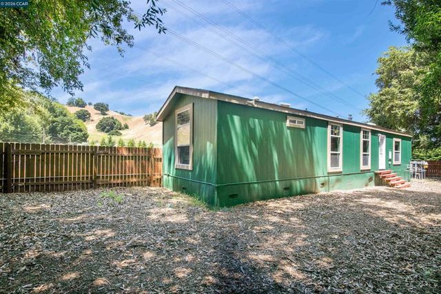 60 Hampton Road, Martinez, CA 94553