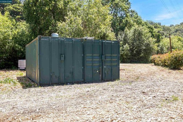 60 Hampton Road, Martinez, CA 94553