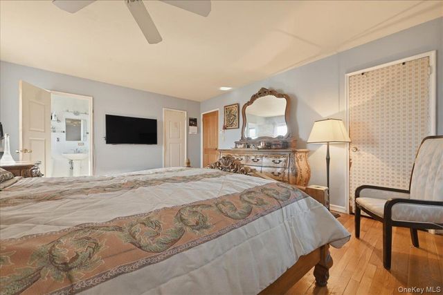 34 Bonnie Drive, Westbury, NY 11590