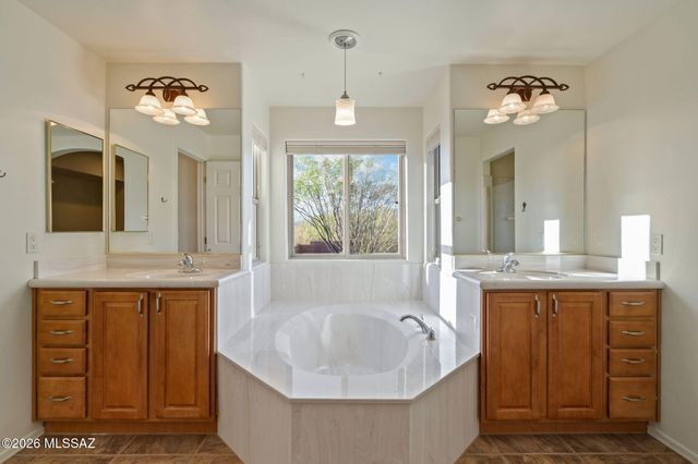 14120 E Whispering Ocotillo Place, Vail, AZ 85641
