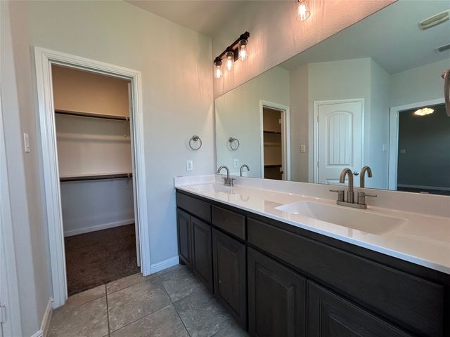 1105 Spanish Needle Trail, Fort Worth, TX 76177