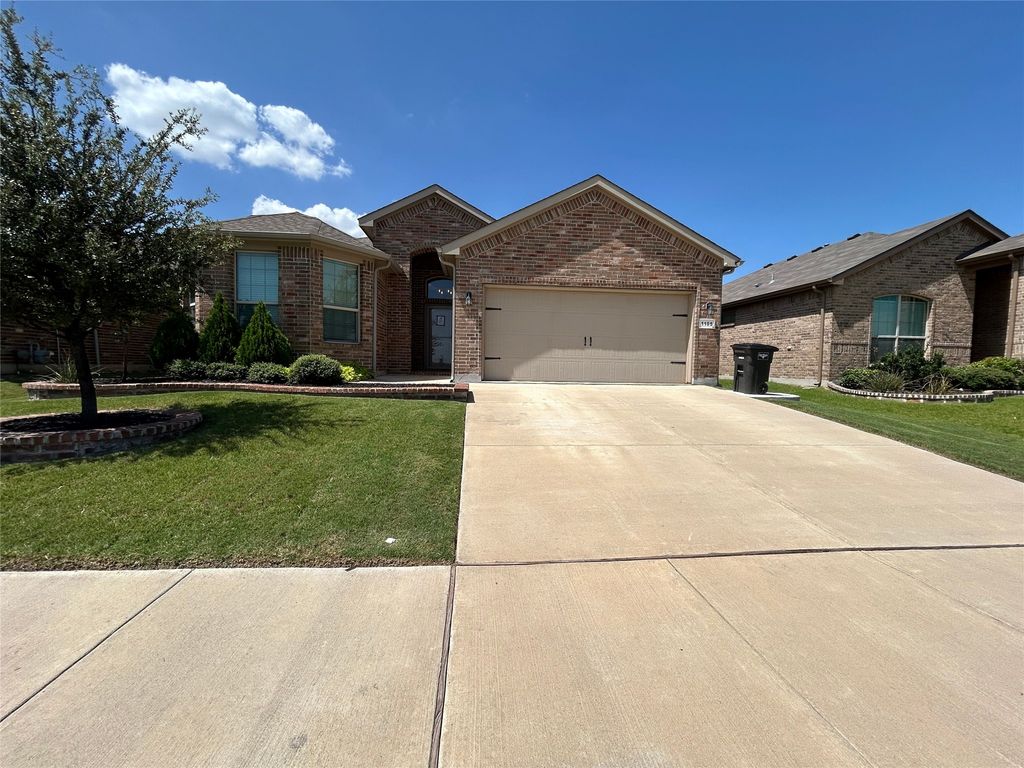 1105 Spanish Needle Trail, Fort Worth, TX 76177