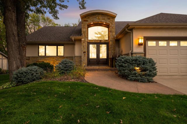 3857 Island View Circle NW, Prior Lake, MN 55372