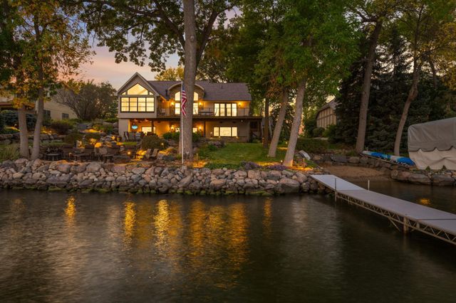 3857 Island View Circle NW, Prior Lake, MN 55372