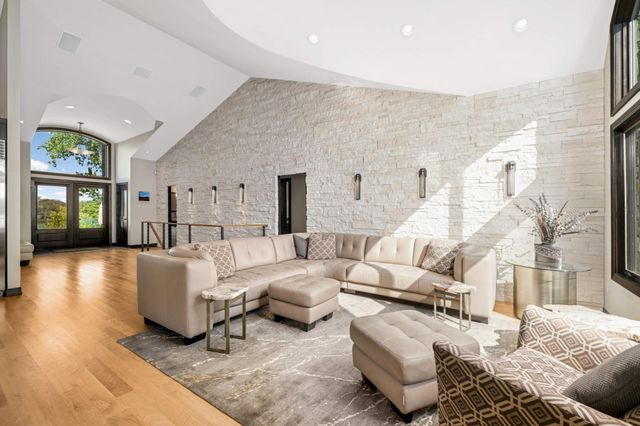 3857 Island View Circle NW, Prior Lake, MN 55372